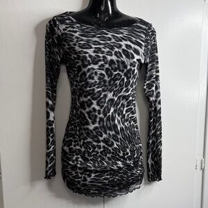 mandee Black and White Animal Print Long Sleeve Top